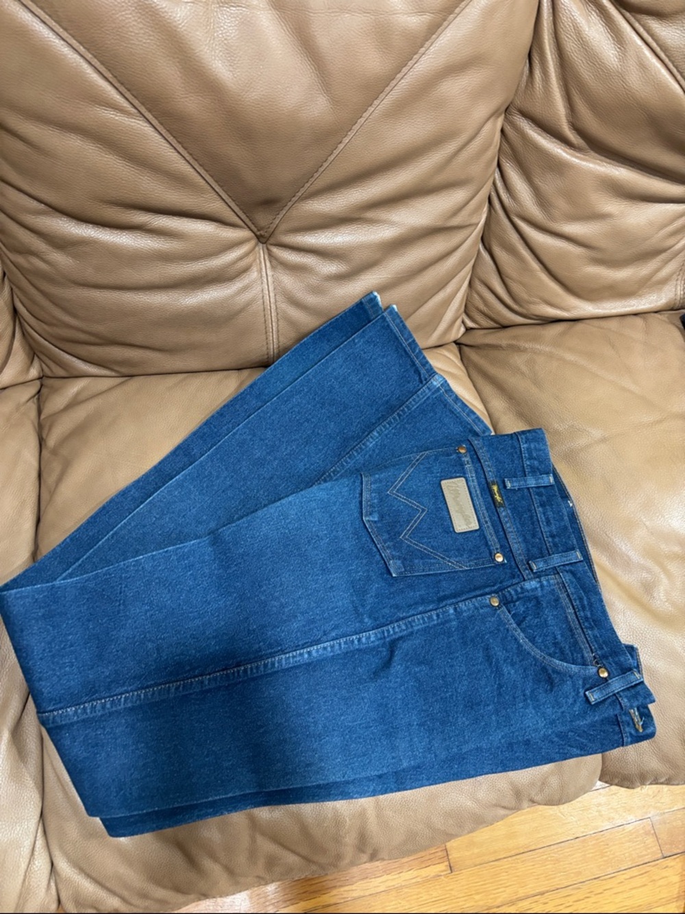 Starched Wrangler Men’s Dark Blue Slim Straight Jeans